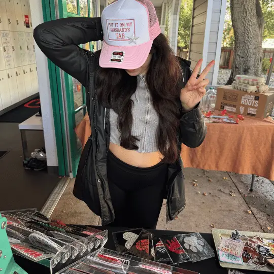 Pop up hat bar 27